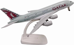 20cm for Qatar Classic 380 Metal Alloy Plane Model Diecast Aircraft Landing Gears Wheels Toys Collectible Display