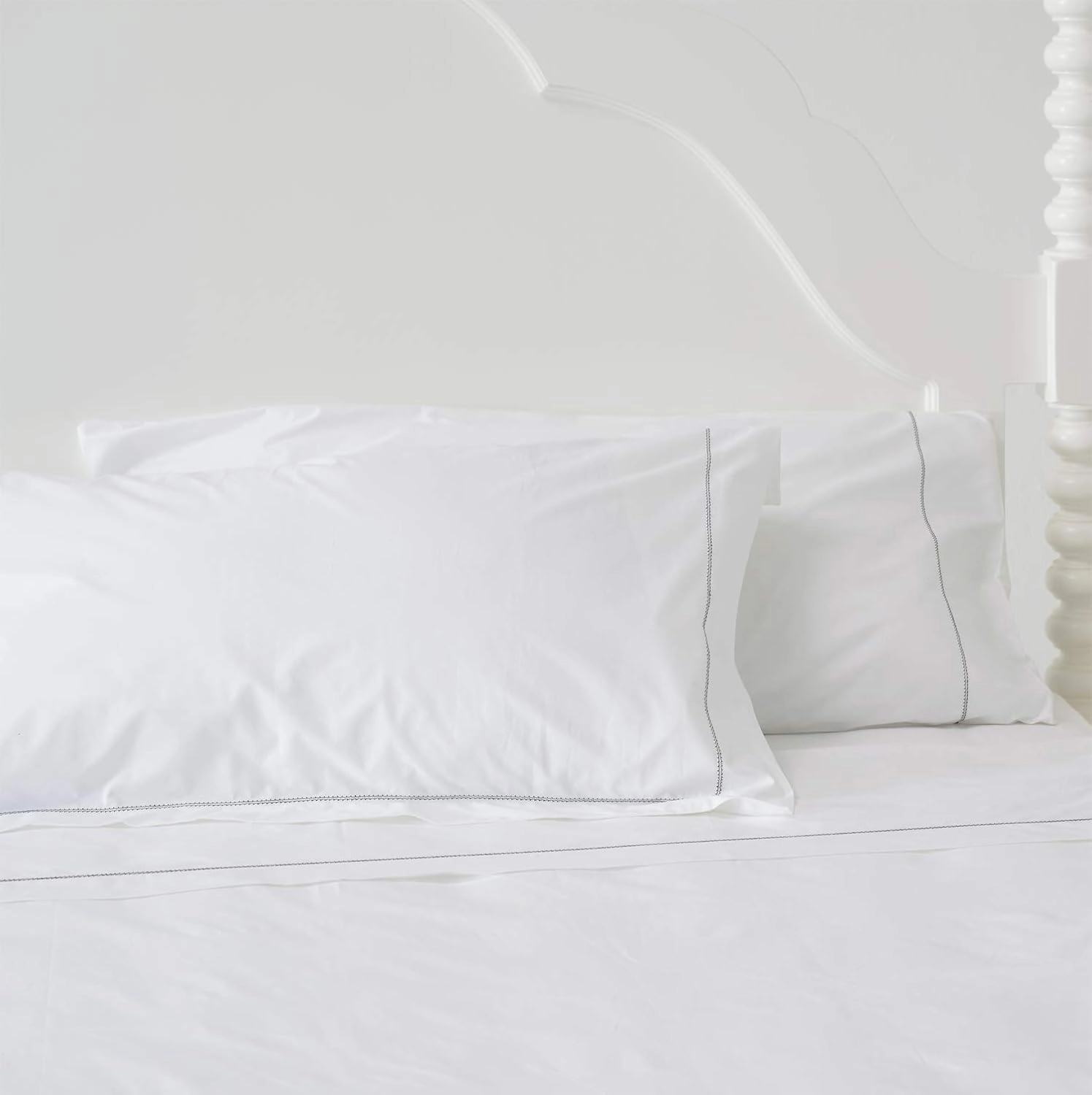 500TC White Cotton Percale Sheet Set with Black Hemstitch Trim Long Staple Italian Luxury - Queen