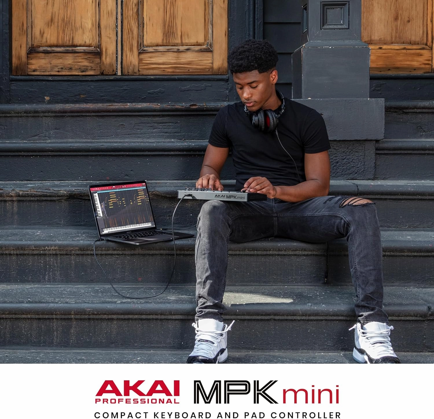 Akai Professional MPK Mini MK3 - 25 Key USB MIDI Keyboard Controller With 8 Backlit Drum Pads, 8 Knobs, Music Production Software and Native Instruments Sound Package (NKS Integration), Grey