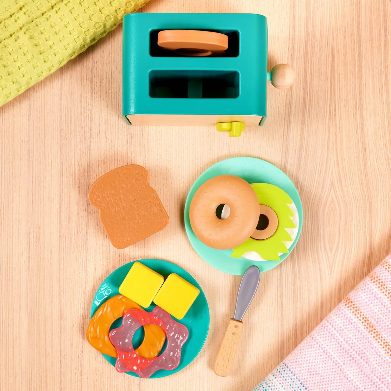 B. toys- Mini Chef - Toaster Playset- Pretend Play Breakfast Playset – 14pc Brunch Set – Pop-Up Toast & Sounds– 3 Years  