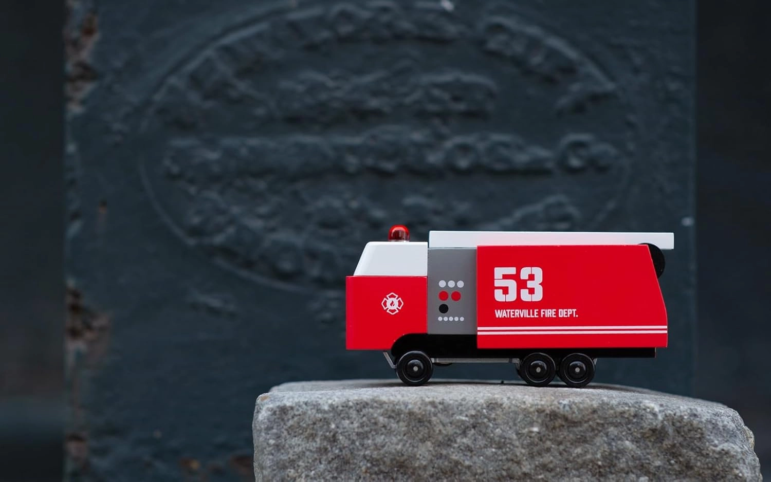CANDYCAR® Wooden Diecast Collection - Fire Truck, Premium Handcrafted Beech Wood Toy Car