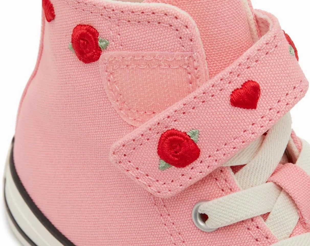 Converse Boy's Chuck Taylor All Star 1v (Little Kid) Sneaker