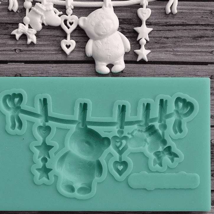 Cute Teddy Bear Shaped Eco-Friendly Silicone Baking Mold