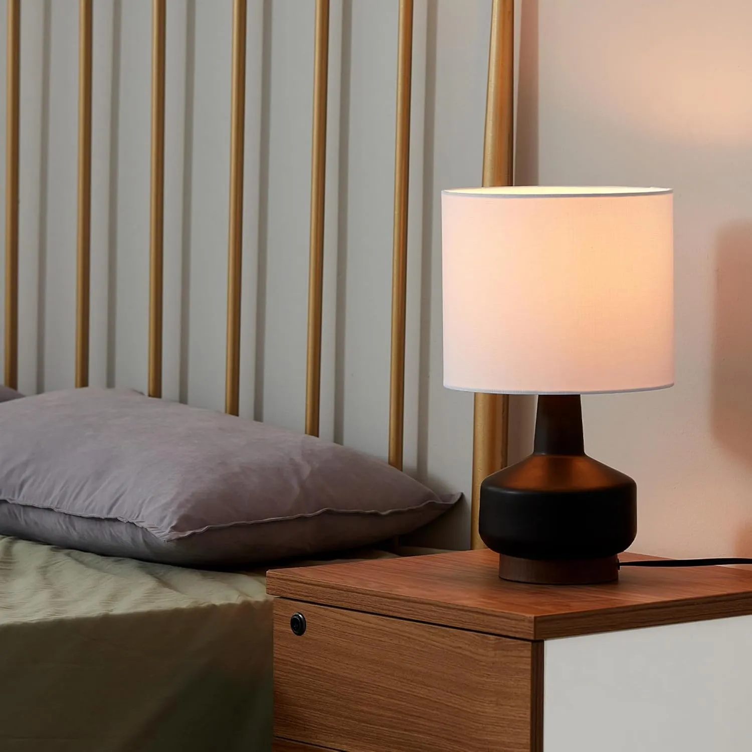 Globe Electric 61000049 17" Ceramic Table Lamp, Soft Beige Finish, White Linen Shade, On/Off Rotary Switch on Socket, Table Lamp for Living Room, Home Décor, Lamps for Bedroom, Room Décor