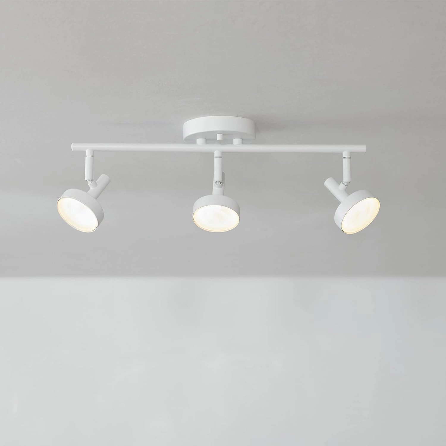 GLOBE Electric 64000008 19" 3-Light 22.5W LED Integrated Track Lighting Kit, Matte White, Dimmable, Pivoting Track Heads, Frosted Diffuser, 1200 Lumens, 2700 Kelvin, 90 CRI, Home Improvement
