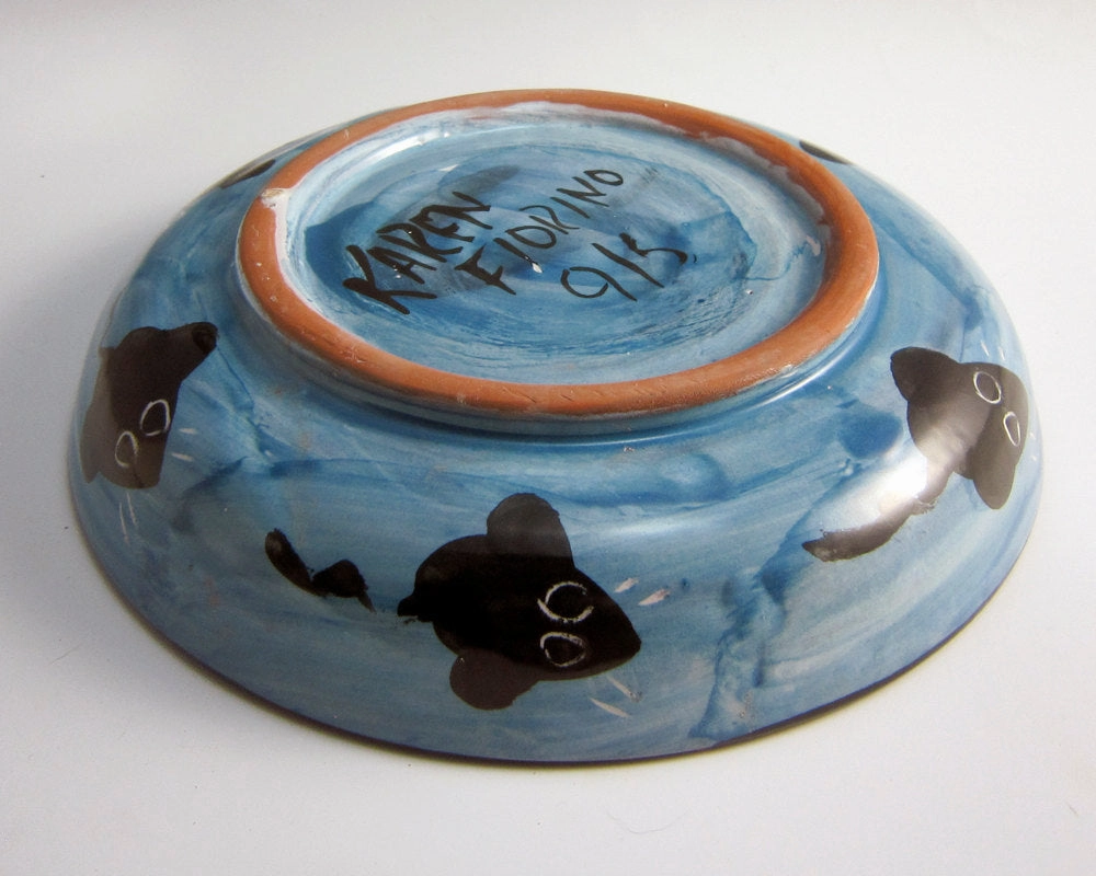 Grey and White Maine Coon Cat Feeding Dish