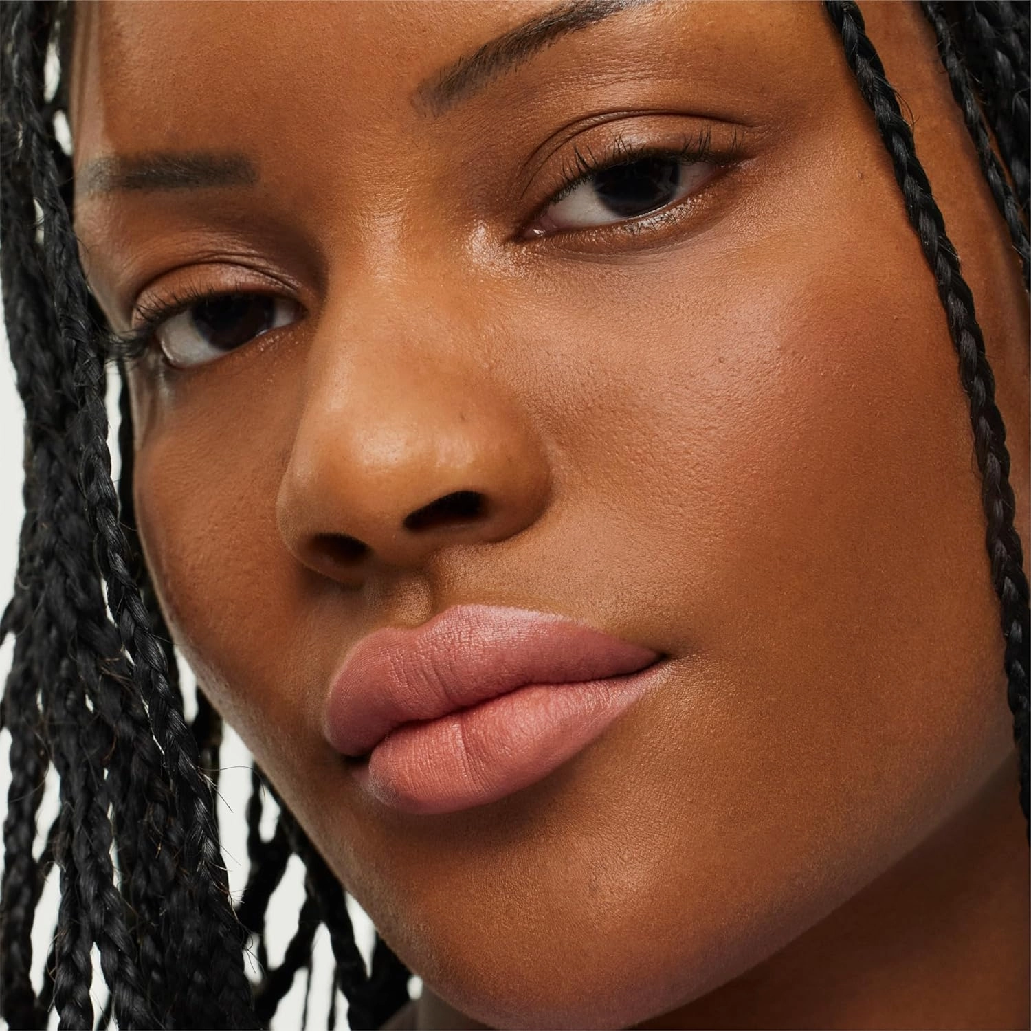 ILIA - Lip Sketch Hydrating Crayon | Hydrate, Plump, Smooth, Strengthen | Long Lasting up to 12-Hours, Bleed-Resistant, Soft-Matte | Barrier-Building, Non-Toxic, Cruelty-Free (Pampas)