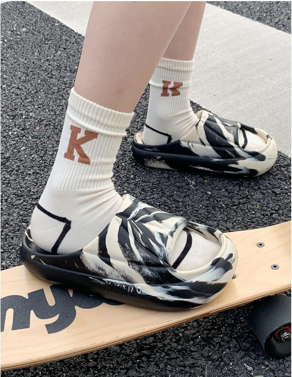 Kawaii Splash-Ink Painting Cloud Slippers Non Slip Thick Sole Slides House Summer Sandals Matching Slippers for Couples