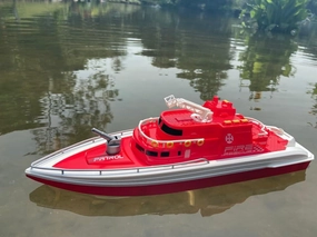 Large 38CM Remote-Controlled fire Boat Model, Remote-Controlled Water Spray Toy Boat Model, Summer Entertainment, Water Entertainment, high-Speed 20-25Km/h Remote-Controlled Speedboat