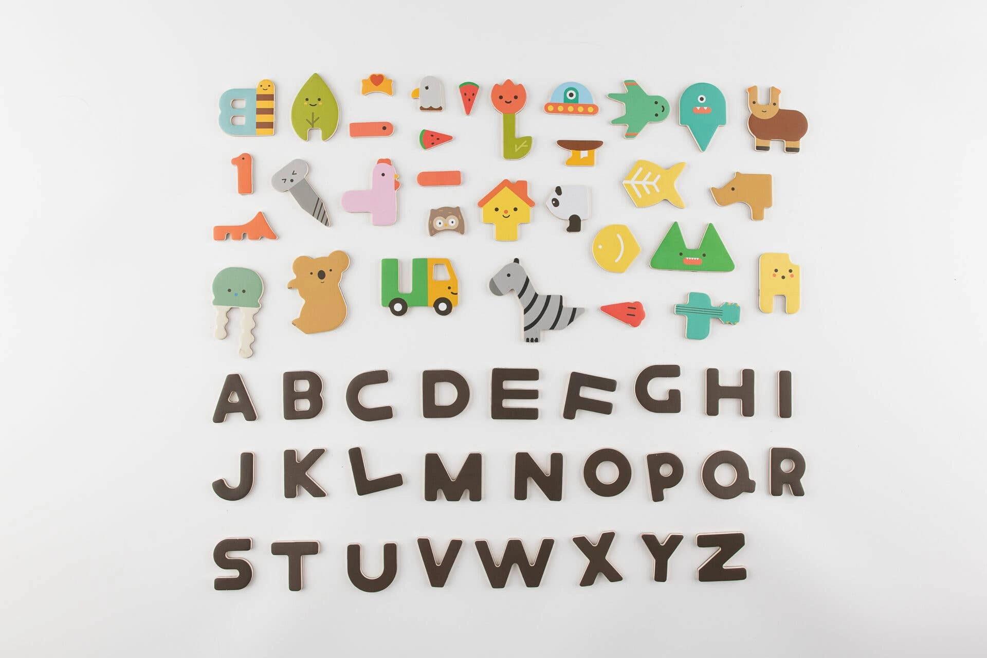 Oioiooi - Magnetic Alphabet Play Set