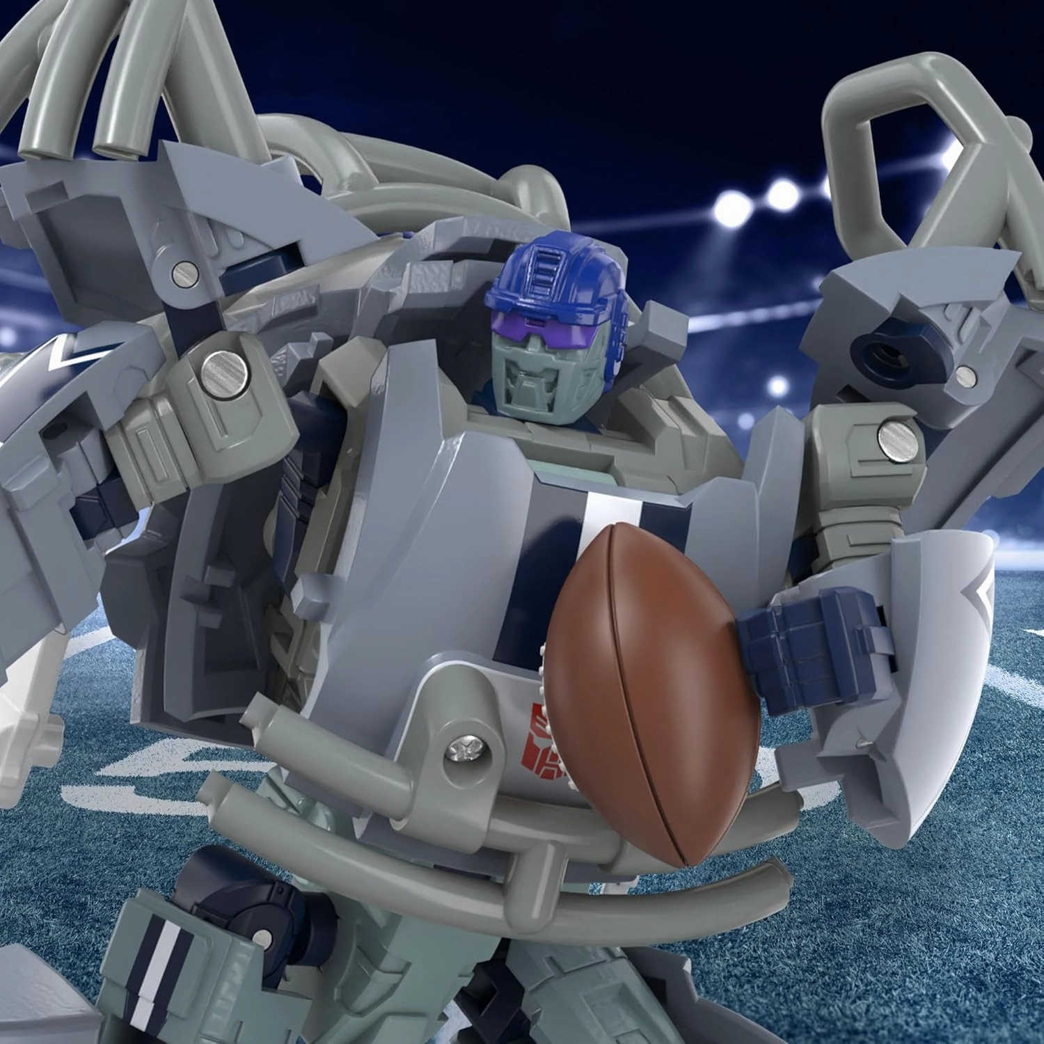 TRANSFORMERS NFL Dallas Cowboys Starblitz 5.5-Inch Action Figure Changes from Robot to Helmet, Football Toys for Ages 8 