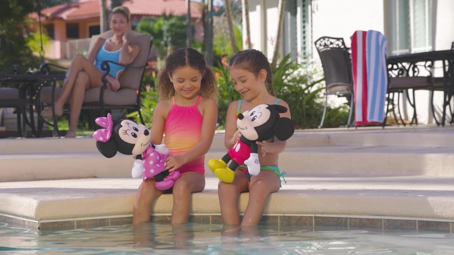 Wahu Aqua Pals Disney Classic Minnie Mouse Plush Water Toy for Kids Ages 2 , Fast-Drying Waterproof Plush Doll Toy for Pool and Bathtub, Medium, Pink/Black, 16"
