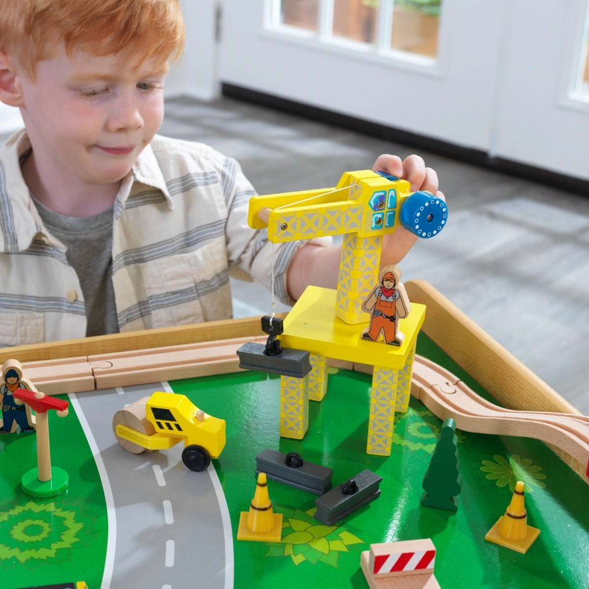 Waterfall Mountain Train Set & Table