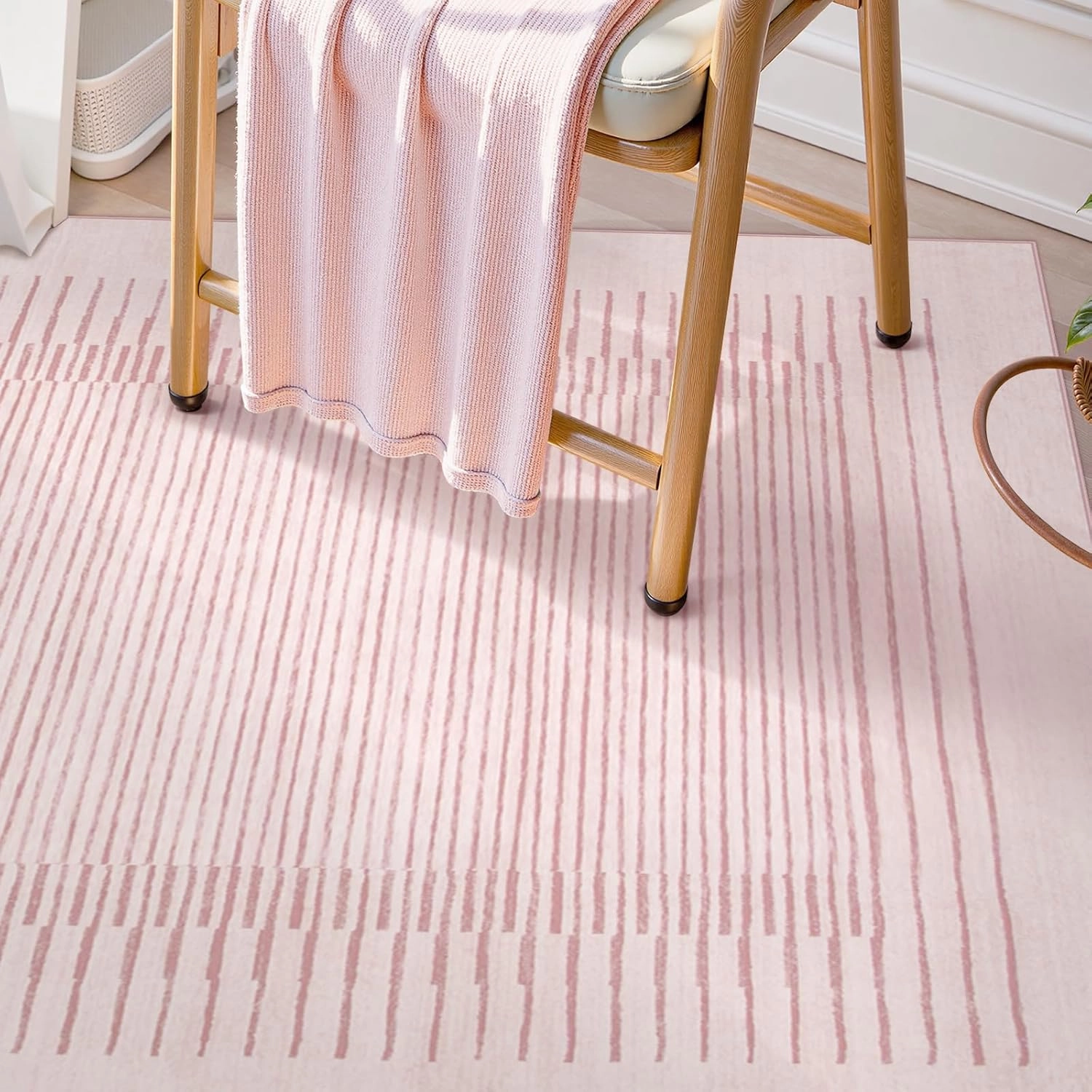 Wonnitar Washable Striped Living Room Area Rug 5x7, Non-Slip Berber Stripe Pink Area Rugs for Bedroom Girls, Low Pile Soft Soft Large Throw Carpet for Kids Nursery Room (Pink,5' x 7')