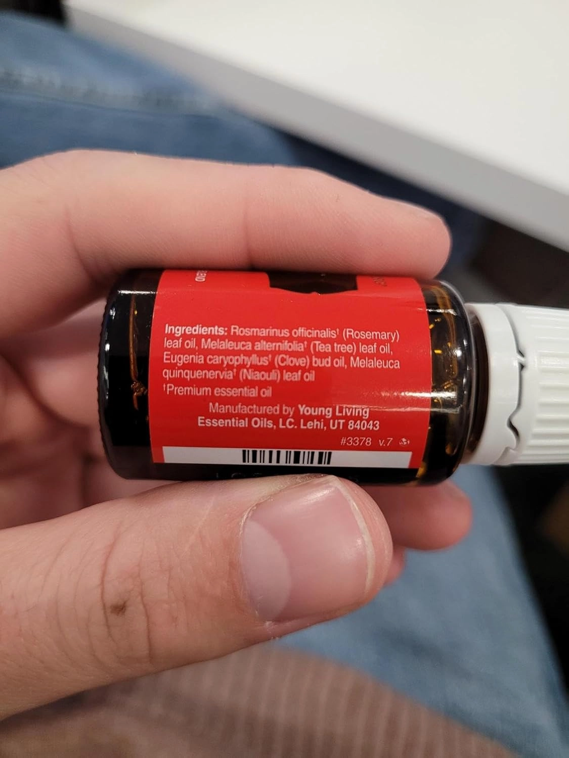 Young Living Melrose Essential Oil 15ml, Refreshing and Rejuvenating Blend, Promotes Skin Health and Soothes Minor Skin Irritations