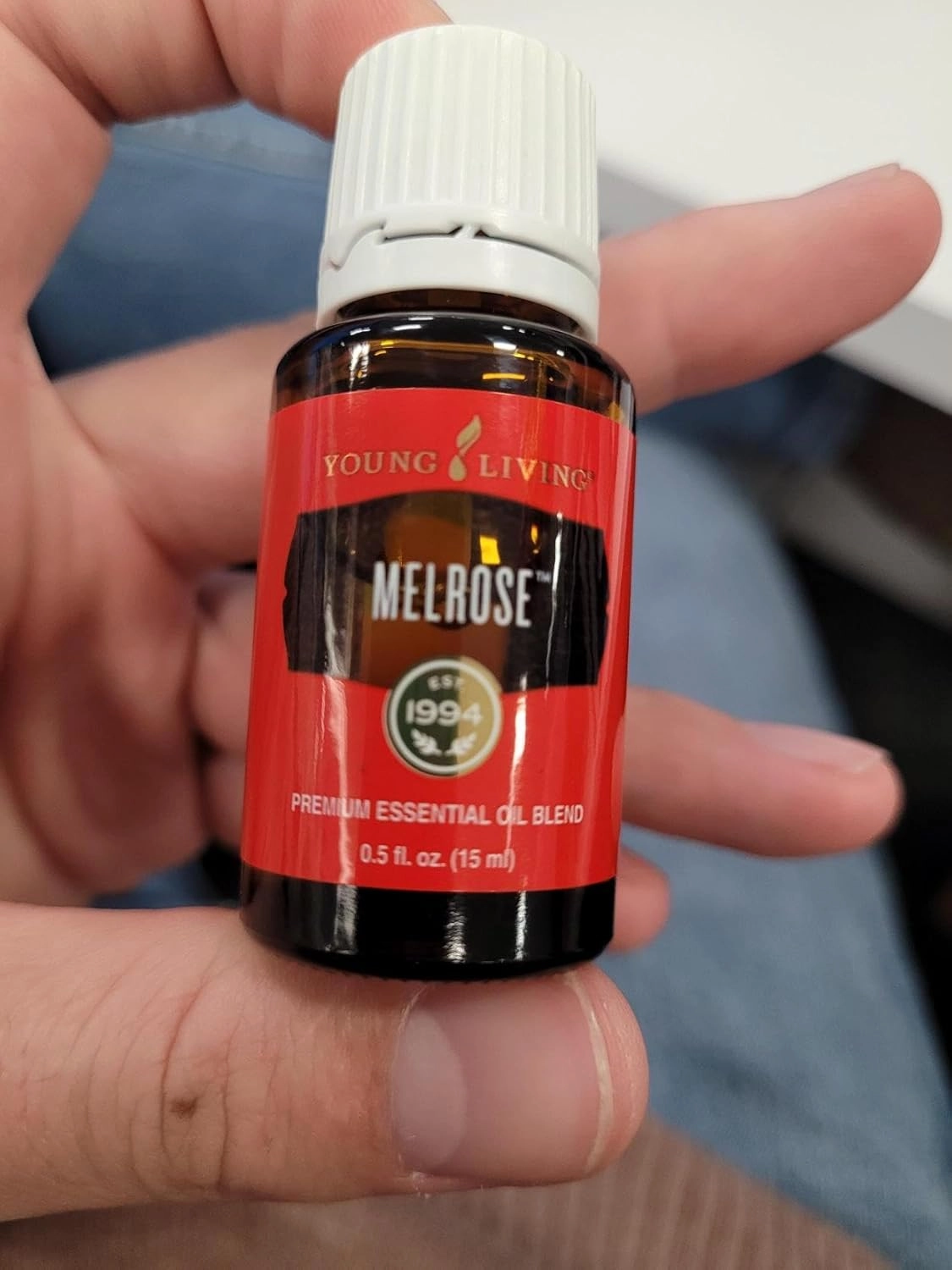 Young Living Melrose Essential Oil 15ml, Refreshing and Rejuvenating Blend, Promotes Skin Health and Soothes Minor Skin Irritations